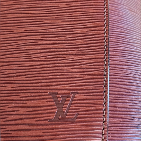 Louis Vuitton Epi Gobelins Backpack - Picture 3 of 16